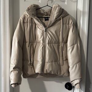 Zara Women's Beige Puffer Coat